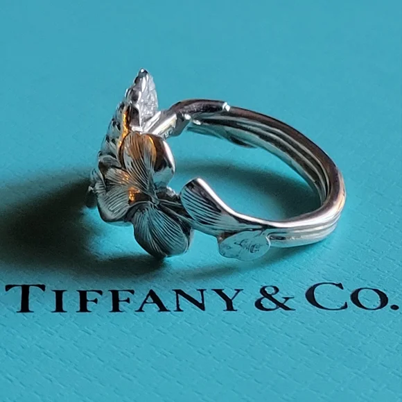 1885 Tiffany & Company Clover Spoon Ring 59 - Picture 8 of 16